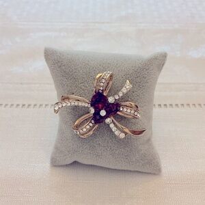 Bow Rhinestone Gold Tone Brooch